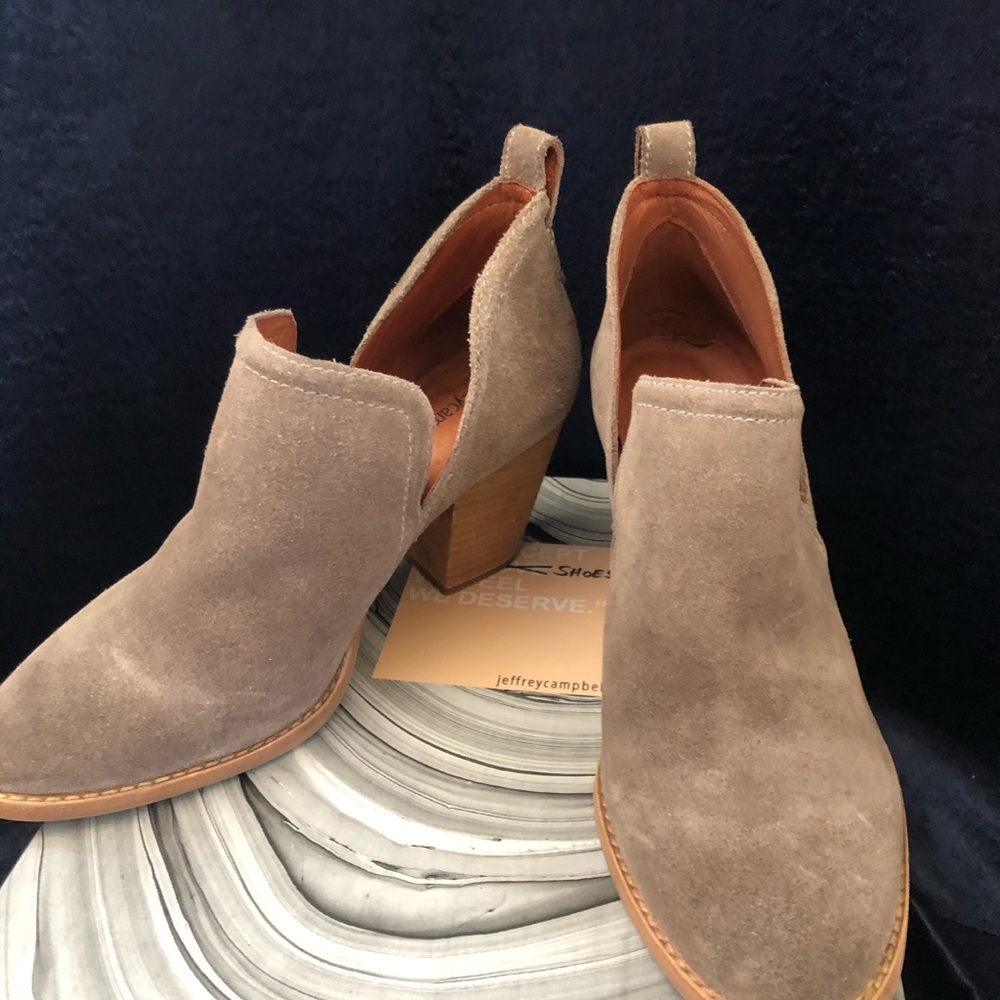 Jeffery Campbell Rosalee Ankle Bootie 38